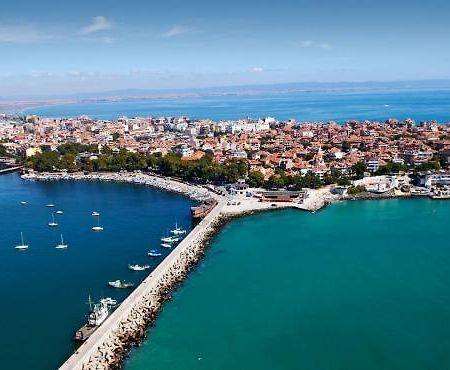 Apartments Sea Sounds Pomorie Bagian luar foto
