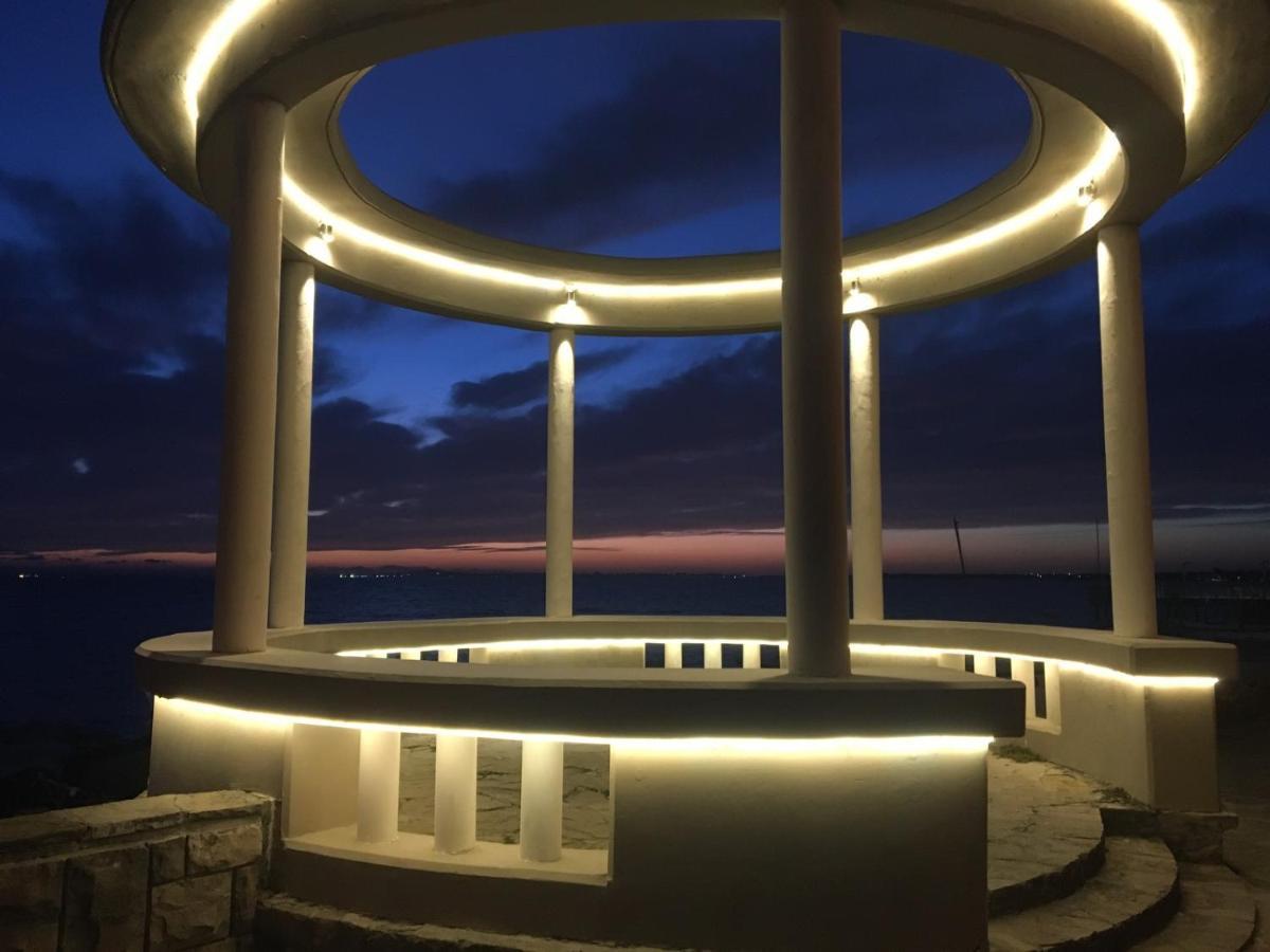 Apartments Sea Sounds Pomorie Bagian luar foto