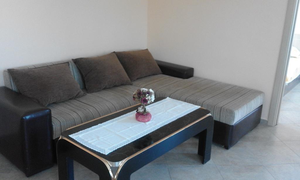 Apartments Sea Sounds Pomorie Bagian luar foto