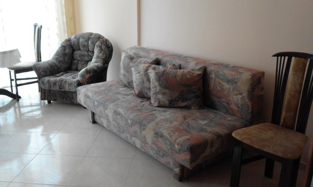 Apartments Sea Sounds Pomorie Bagian luar foto