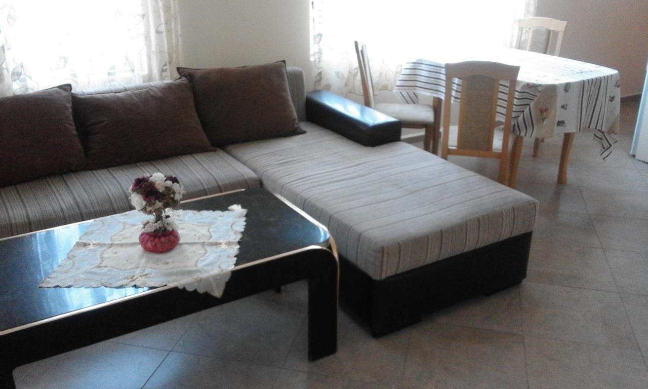 Apartments Sea Sounds Pomorie Bagian luar foto