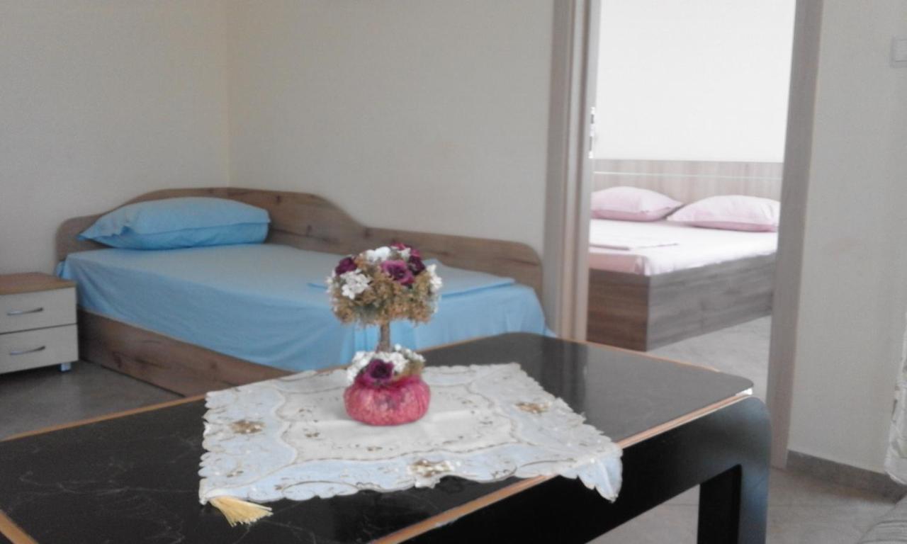Apartments Sea Sounds Pomorie Bagian luar foto
